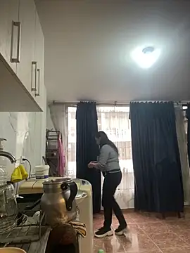 Freya Artemisa online show from 12/17/25, 09:53