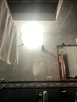 Freya Artemisa online show from 10/28/25, 05:45