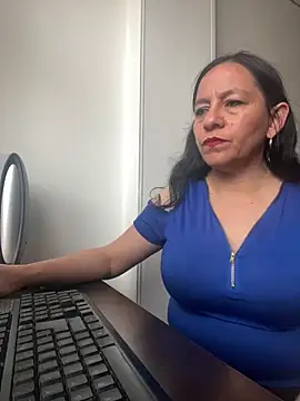 Snapshot of Freya_Artemisa chatting on 10/07/25, 07:15 Freya Artemisa online show from 10/07/25, 07:15