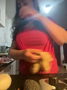 Freya Artemisa online show from 11/11/25, 06:25