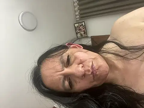 Snapshot of Freya_Artemisa chatting on 03/18/25, 08:39 Freya Artemisa online show from 03/18/25, 08:39