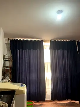 Freya Artemisa online show from 11/06/25, 07:18