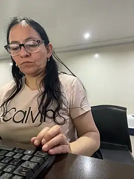 Freya Artemisa online show from 04/14/26, 09:53