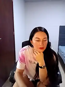 Snapshot of renata_hot1 chatting on 03/12/25, 05:07 renata hot1 online show from 03/12/25, 05:07