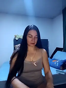 renata hot1 online show from 11/23/25, 01:15