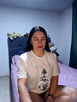 Snapshot of renata_hot1 chatting on 09/12/25, 11:15 renata hot1 online show from 09/12/25, 11:15