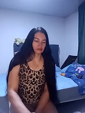 renata hot1 online show from 11/21/25, 11:04