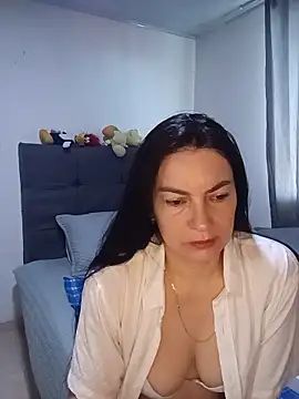 renata hot1 online show from 05/25/26, 09:35