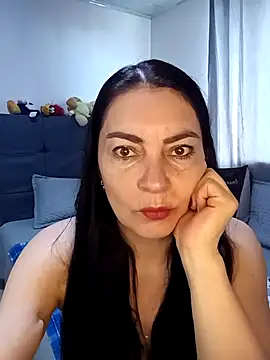 renata hot1 online show from 05/12/26, 07:20