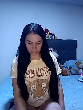 renata hot1 online show from 12/22/25, 02:55