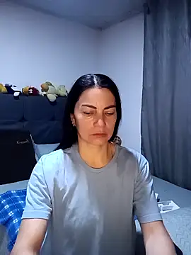 renata hot1 online show from 04/16/26, 01:28