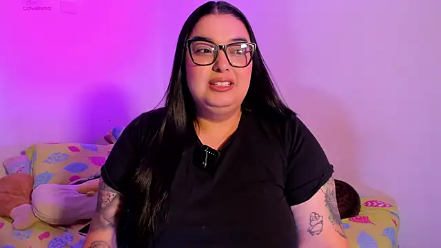 Apriilpeach  online show from 11/12/25, 10:02