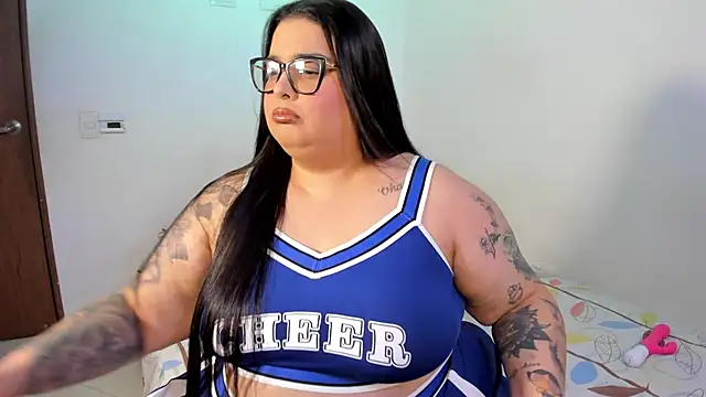 Apriilpeach  online show from 02/16/26, 07:45