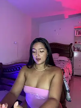 cristina1800 online show from 04/28/26, 02:49