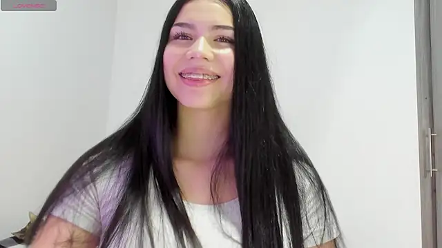 Snapshot of Natasha_su_ chatting on 01/04/25, 12:16 Natasha su online show from 01/04/25, 12:16