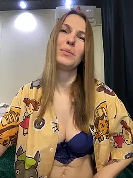 RachelBelI online show from 10/12/25, 11:39