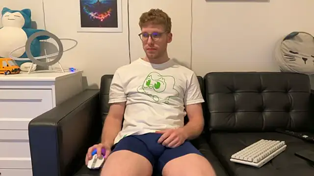 BlueEyedTallGuy94 online show from 12/28/24, 03:58