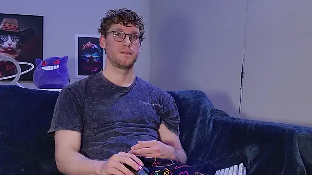 BlueEyedTallGuy94 online show from 10/29/25, 12:53