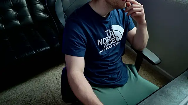 Snapshot of BlueEyedTallGuy94 chatting on 01/31/26, 11:14 BlueEyedTallGuy94 online show from 01/31/26, 11:14