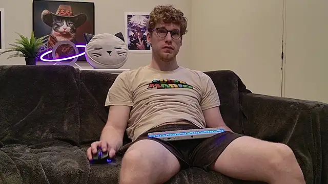 BlueEyedTallGuy94 online show from 11/01/25, 06:46