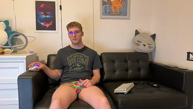 BlueEyedTallGuy94 online show from 12/22/24, 06:17