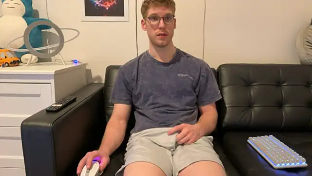 BlueEyedTallGuy94 online show from 01/12/25, 01:32