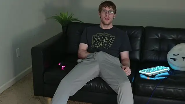 BlueEyedTallGuy94 online show from 09/13/25, 04:40