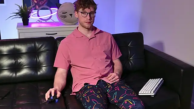 BlueEyedTallGuy94 online show from 11/04/25, 02:48