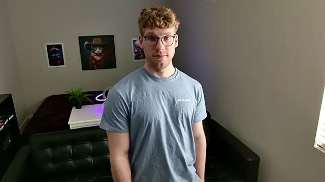 Snapshot of BlueEyedTallGuy94 chatting on 02/27/26, 09:47 BlueEyedTallGuy94 online show from 02/27/26, 09:47