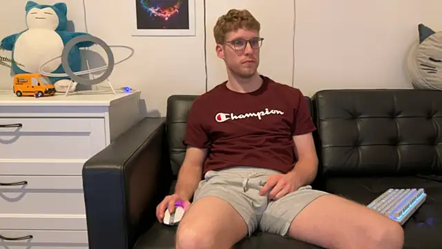 BlueEyedTallGuy94 online show from 01/08/25, 04:44