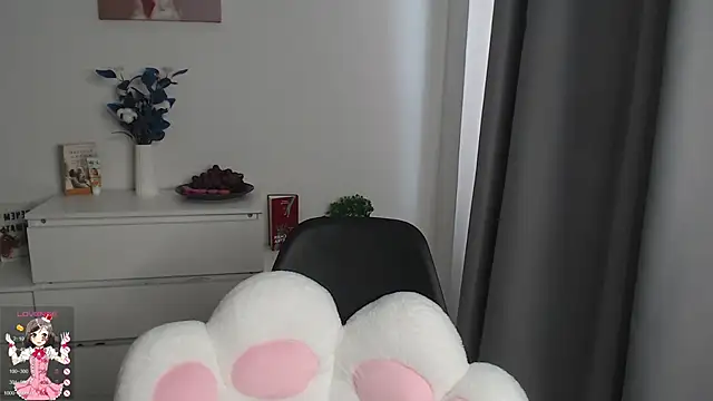 Snapshot of b4by_LoL1 chatting on 03/01/25, 12:12 b4by LoL1 online show from 03/01/25, 12:12