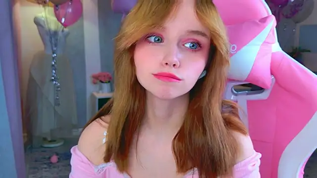 b4by LoL1 online show from 11/23/25, 03:33