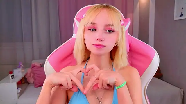 b4by LoL1 online show from 02/26/26, 01:33