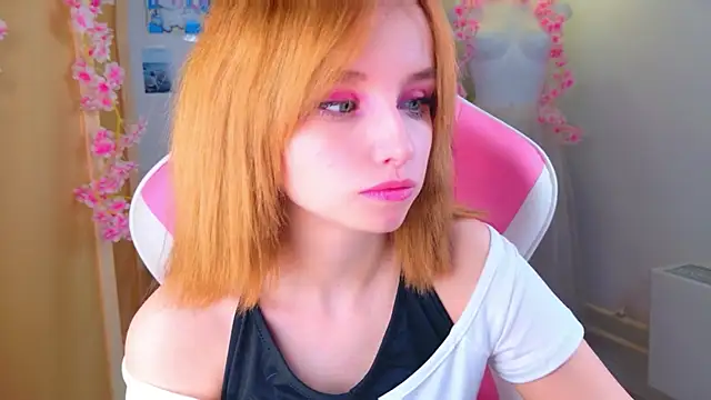 b4by LoL1 online show from 05/08/26, 01:37
