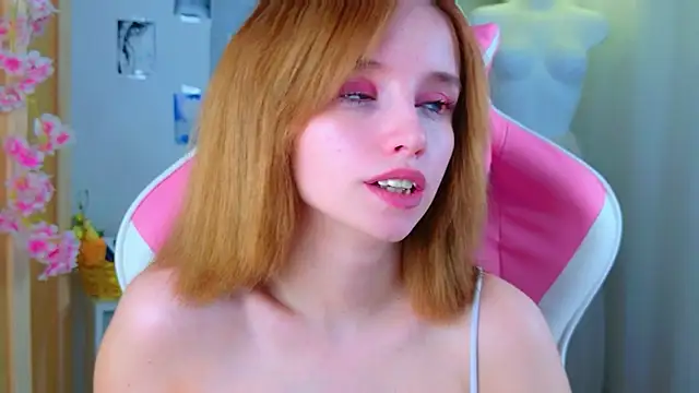 b4by LoL1 online show from 04/29/26, 01:59