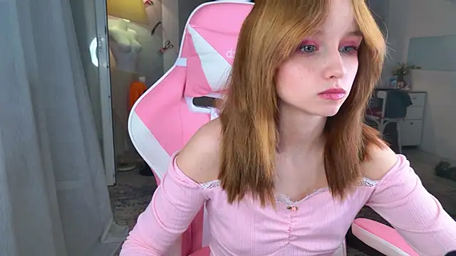 b4by LoL1 online show from 11/14/25, 02:32