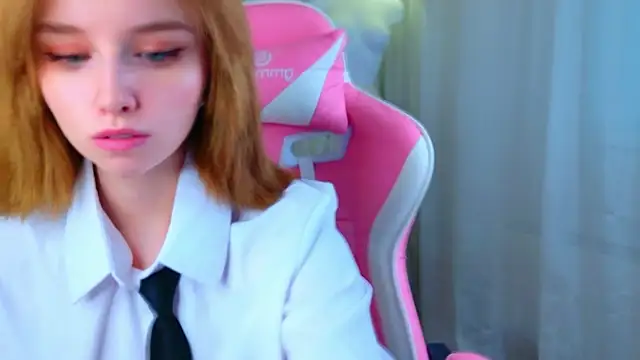 b4by LoL1 online show from 04/23/26, 01:24