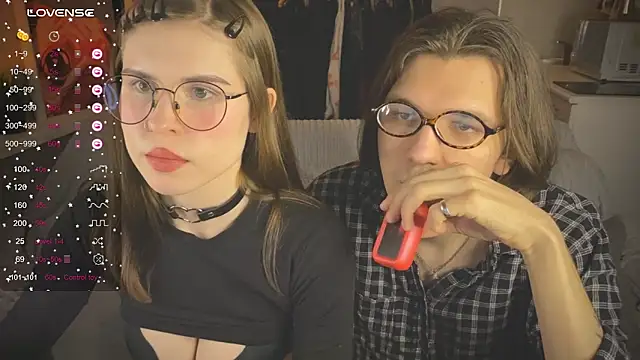 Snapshot of passiondesire_ chatting on 02/07/25, 07:49 passiondesire  online show from 02/07/25, 07:49