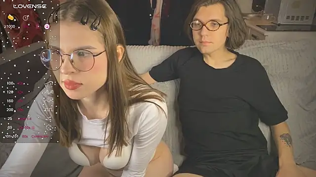 Snapshot of passiondesire_ chatting on 02/22/25, 09:04 passiondesire  online show from 02/22/25, 09:04