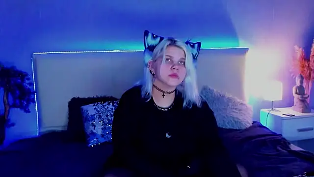 JoannLowe online show from 03/10/25, 08:23