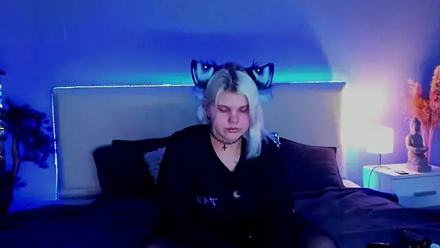 JoannLowe online show from 03/18/25, 08:16