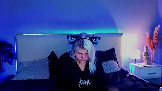 JoannLowe online show from 03/17/25, 12:21