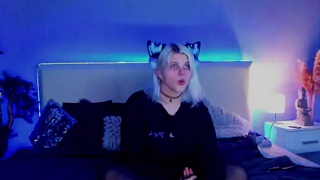 JoannLowe online show from 03/16/25, 12:12