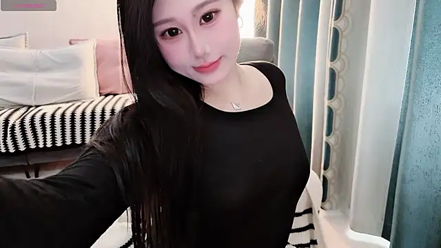 QQ-tutu online show from 10/29/25, 01:26