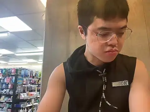 TheDarkPrix online show from 11/08/25, 05:16