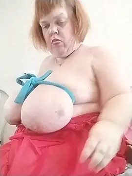Snapshot of MIDGET-TITS chatting on 03/10/25, 09:45 MIDGET-TITS online show from 03/10/25, 09:45