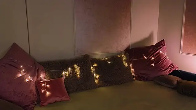 tomorrows day online show from 11/29/25, 09:15