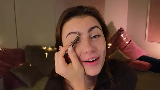 tomorrows day online show from 11/26/25, 09:26