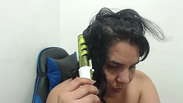 sinay024 online show from 12/21/25, 06:53