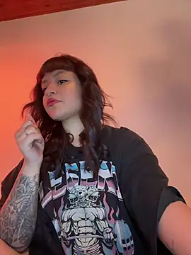 Snapshot of Ashley_Chriss chatting on 01/05/25, 04:58 Ashley Chriss online show from 01/05/25, 04:58